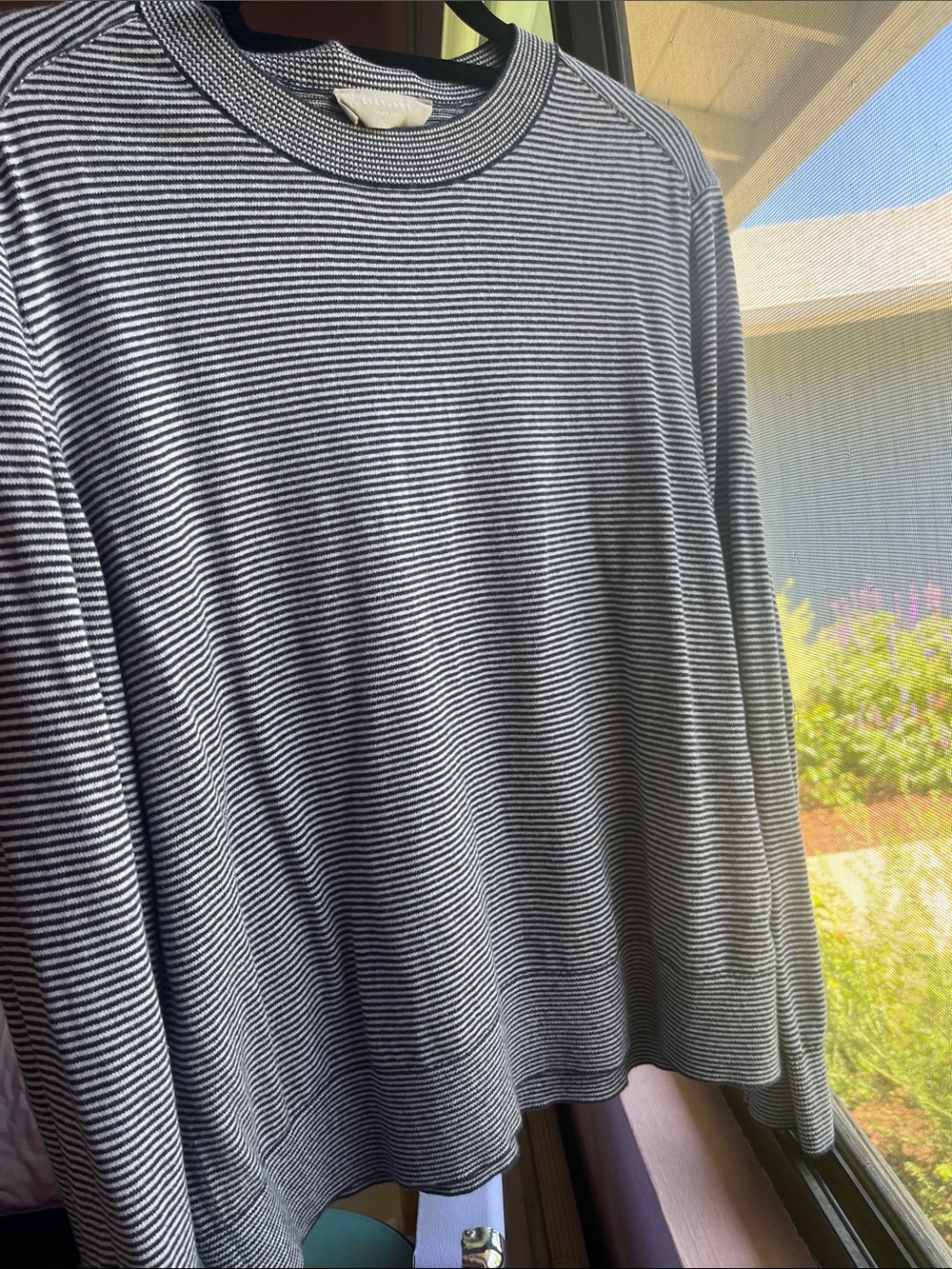 Everlane Blue & White Striped Crewneck Sweater